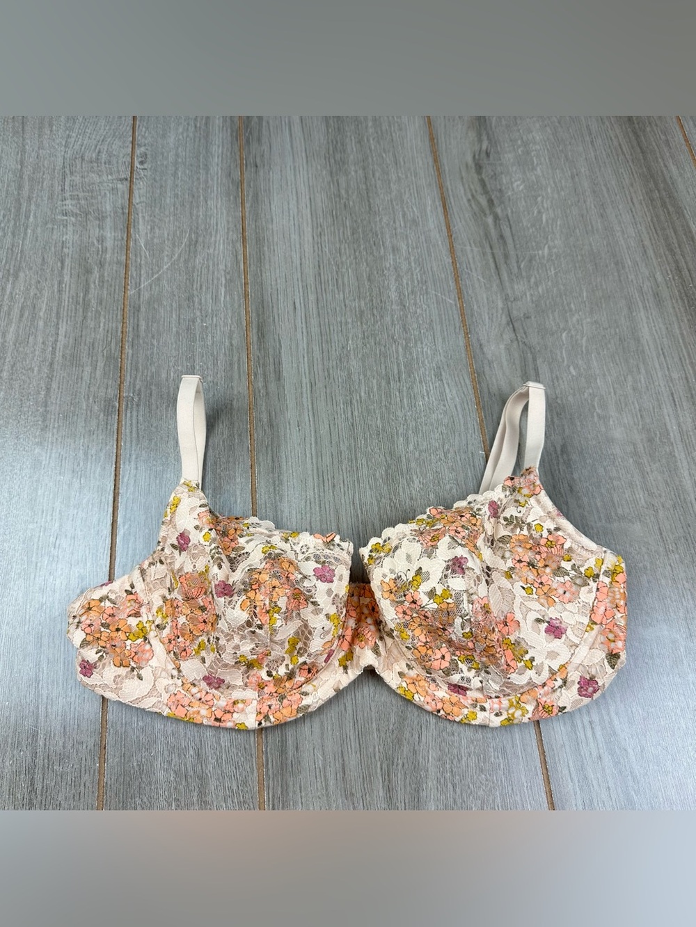 Victoria Secret Bra Unlined Demi 36D Floral Lace Underwire Beige